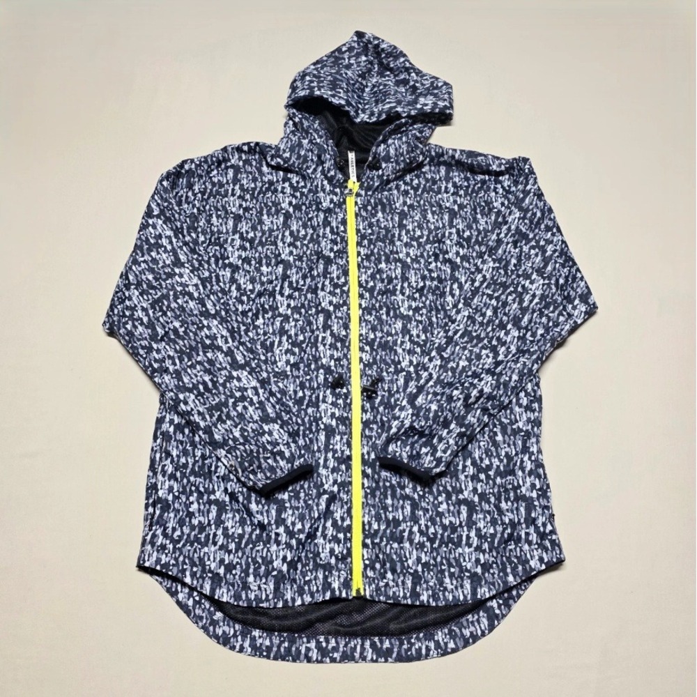 Fabletics Men Medium Black/Gray Camo Full Zip Hooded Windbreaker Jacket Athletic